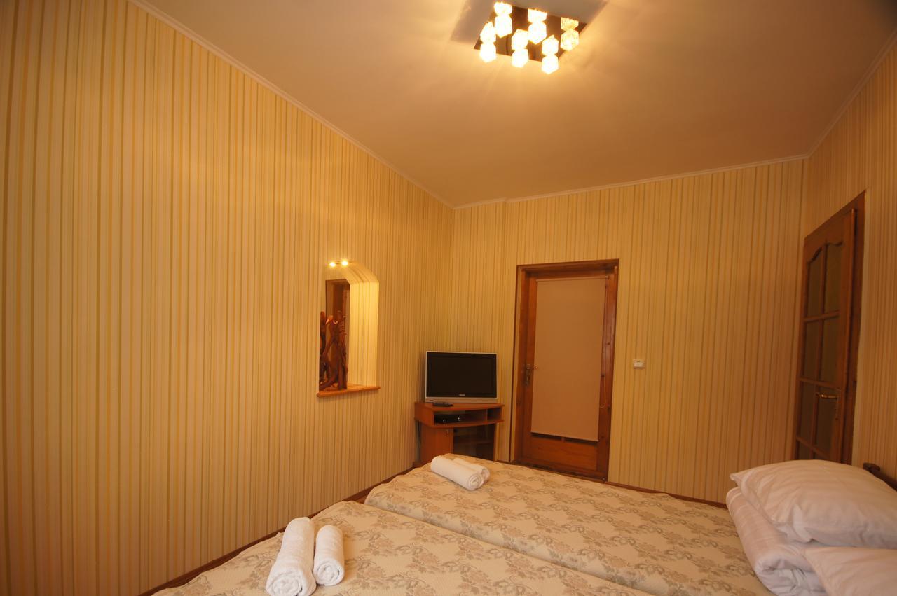 Zirka Karpat Vila Yasinya Exterior foto